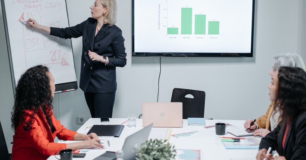 如何保证游戏资源的公共利益不受到技术支持辅助的破坏