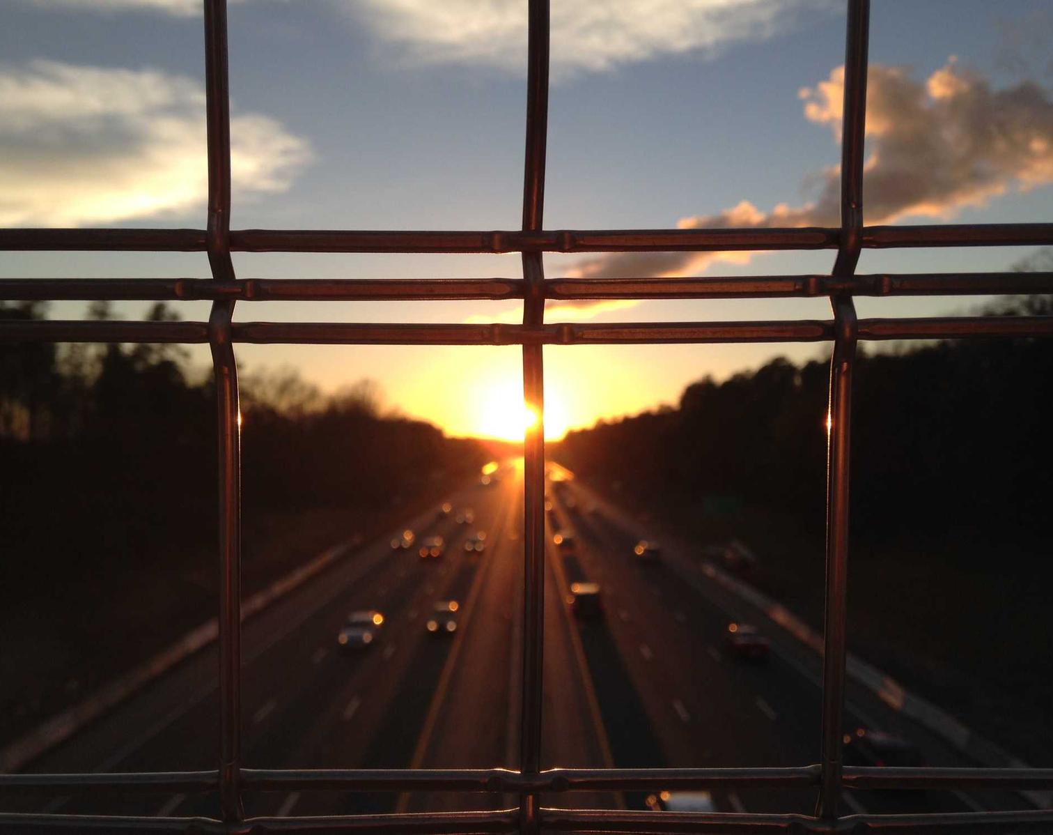 真江湖HD（满V）：中信期货哪个平台开户最好