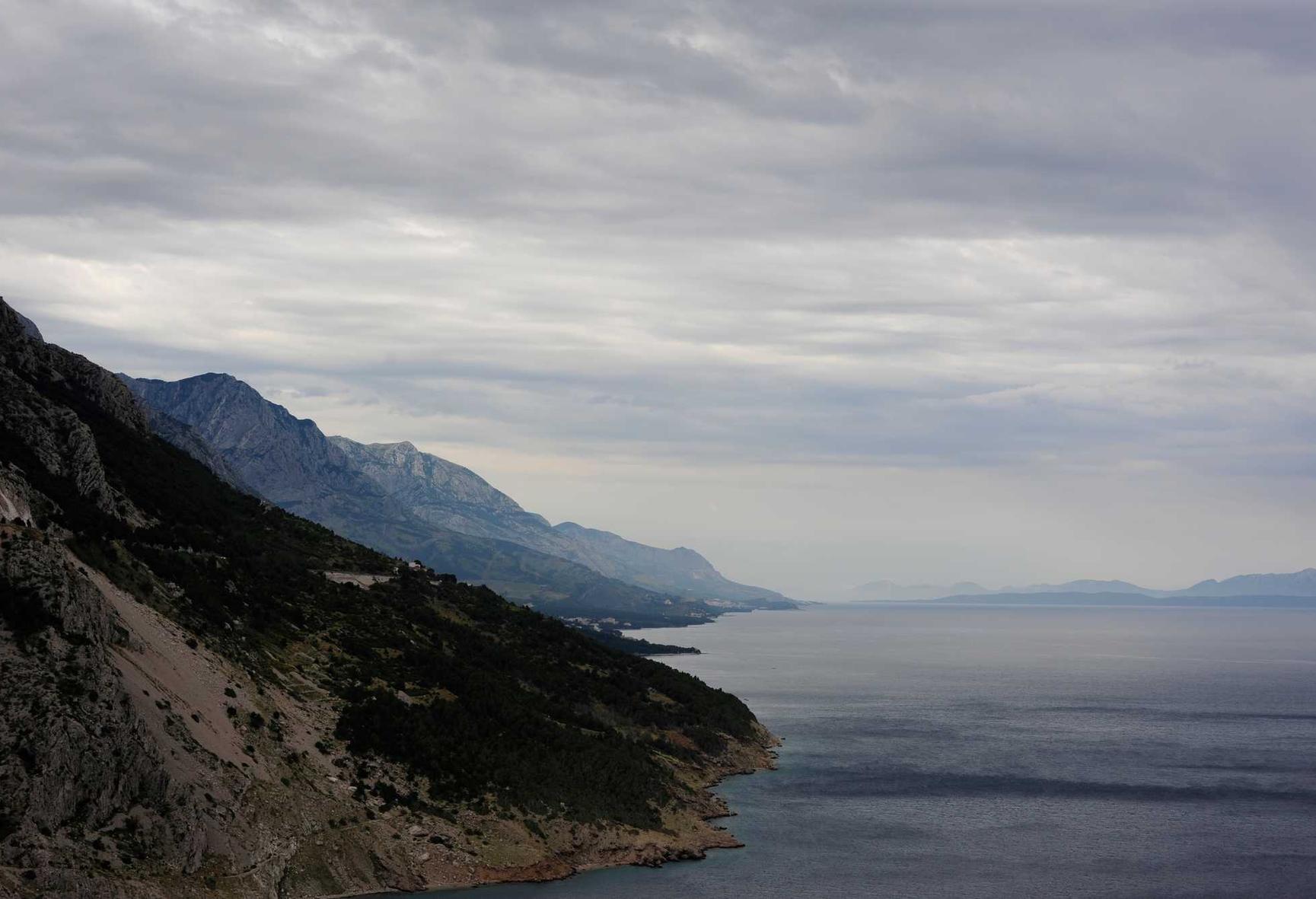 技术支持辅助对玩家个人信息的泄露是否存在？