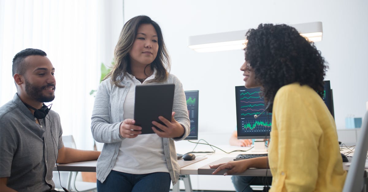 V粉卡实名账号:皇家app详情下载教程