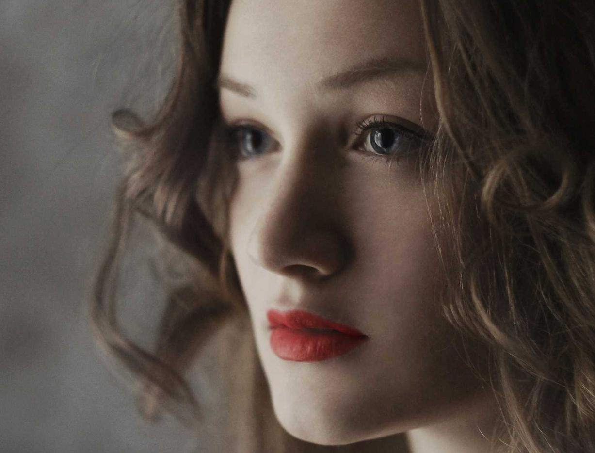 游戏公司如何同时解决技术支持和黑客攻击的问题