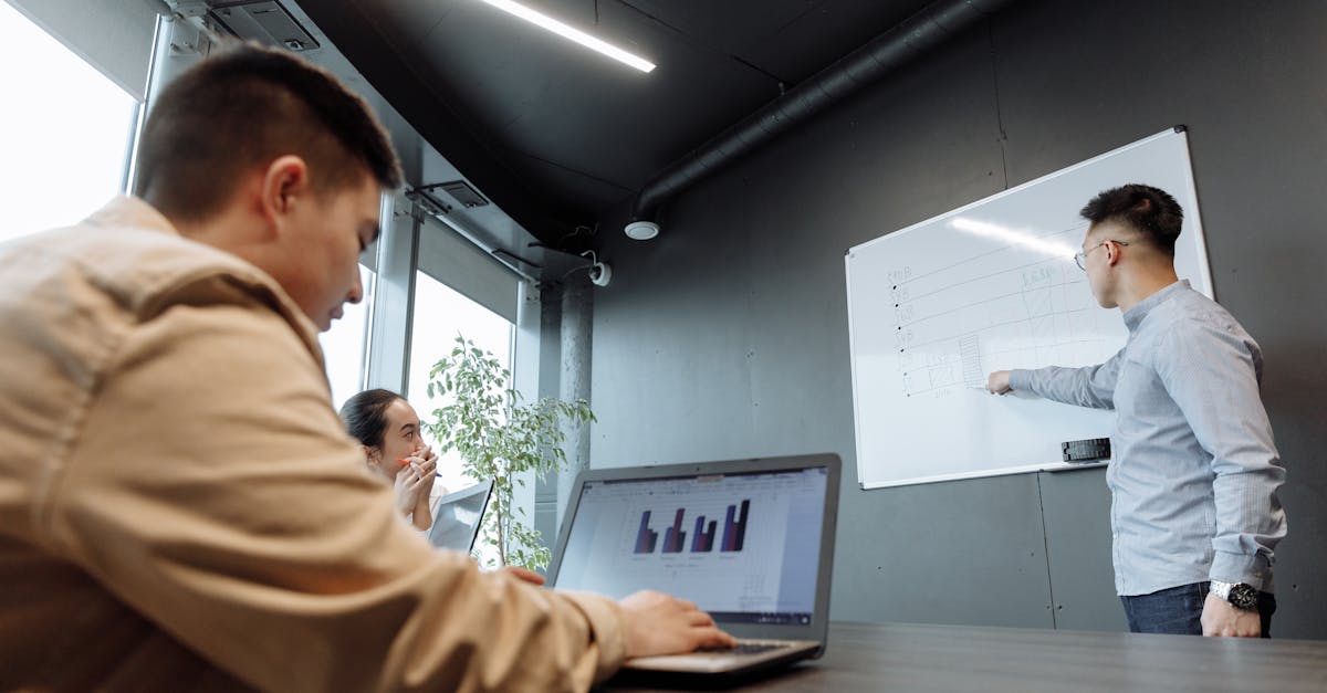 天天酷跑辅助- 龙湾代理税收筹划平台